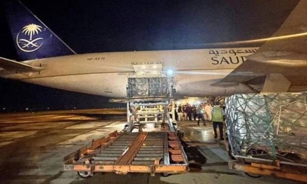 الجسر الجوي السعودي الإنساني يصل سوريا وتركيا
