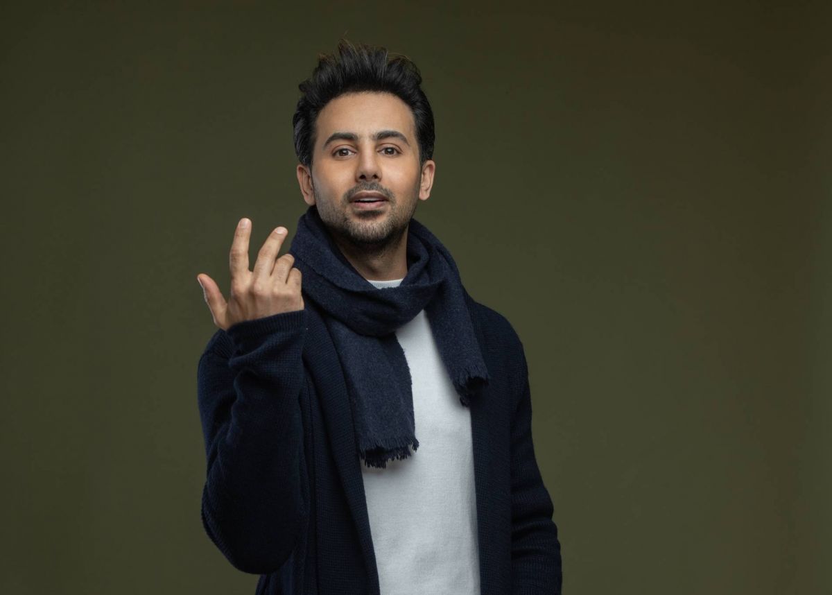 فؤاد عبدالواحد يغازل 