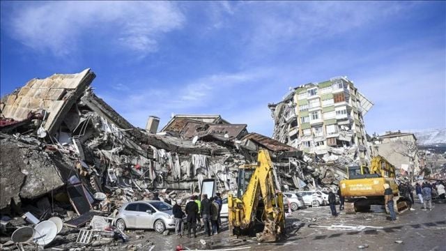 تسونامي يهدّد 14 دولة في الشرق الأوسط بعد زلزال تركيا