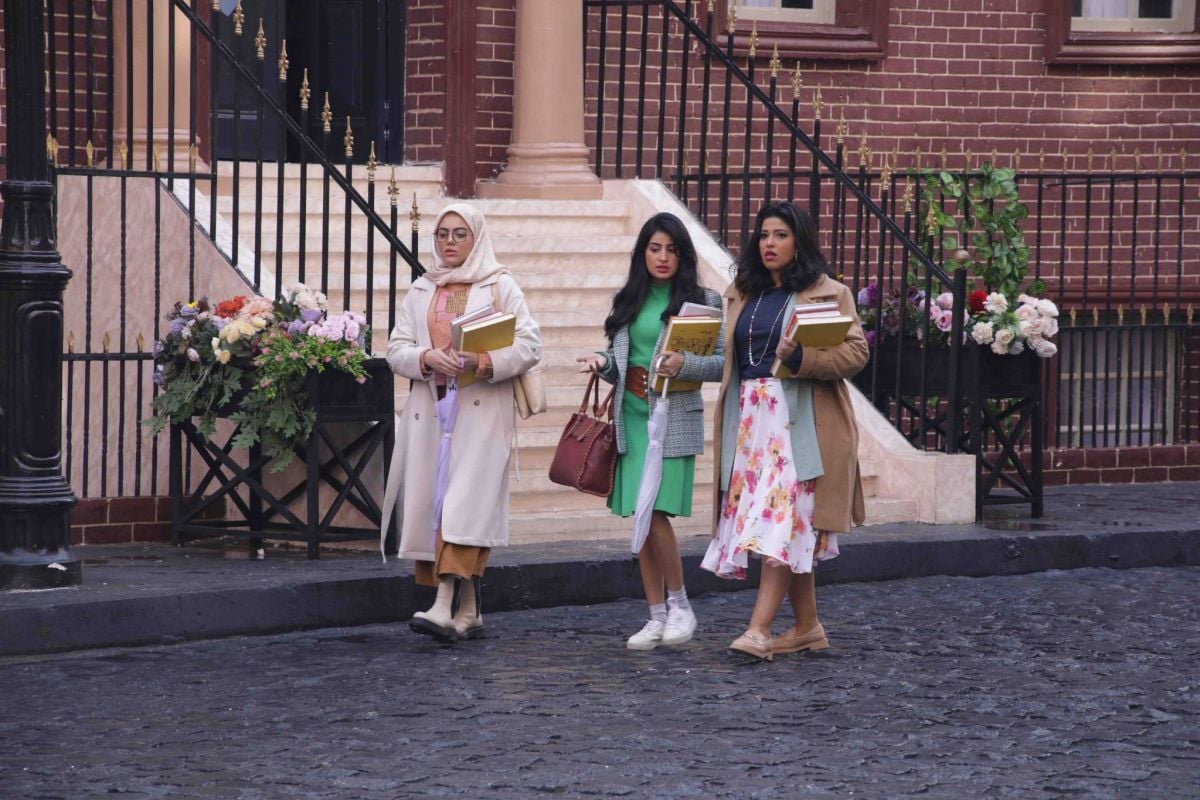 طلاب خليجيون يحملون قناعاتهم وأفكارهم إلى عاصمة الضباب في 