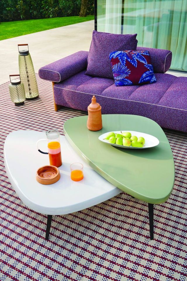 مواجهة ناعمة بين الألوان المتناقضة وملمسها