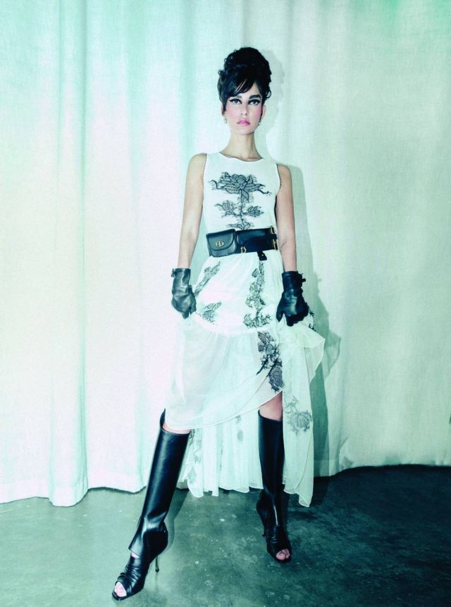 إطلالة كاملة من Dior