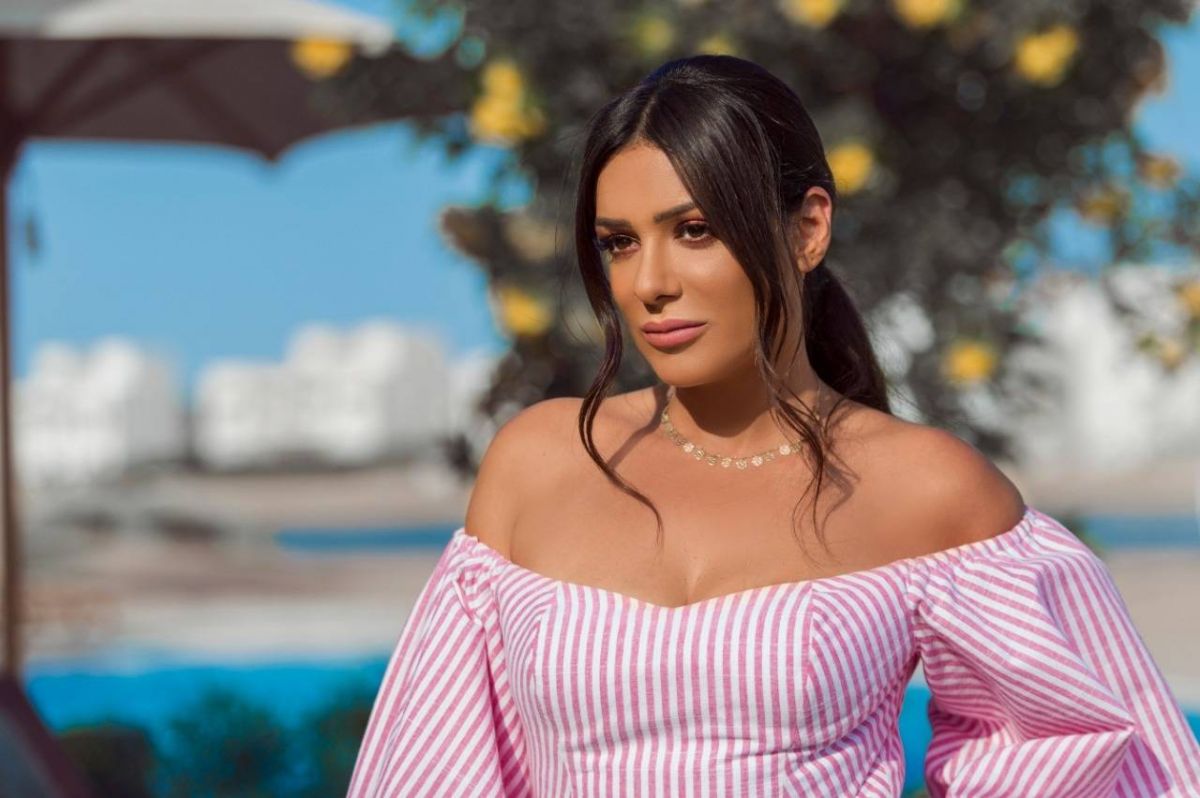 إنجي المقدّم عن ظهورها من دون مكياج: أنا لست عارضة أزياء