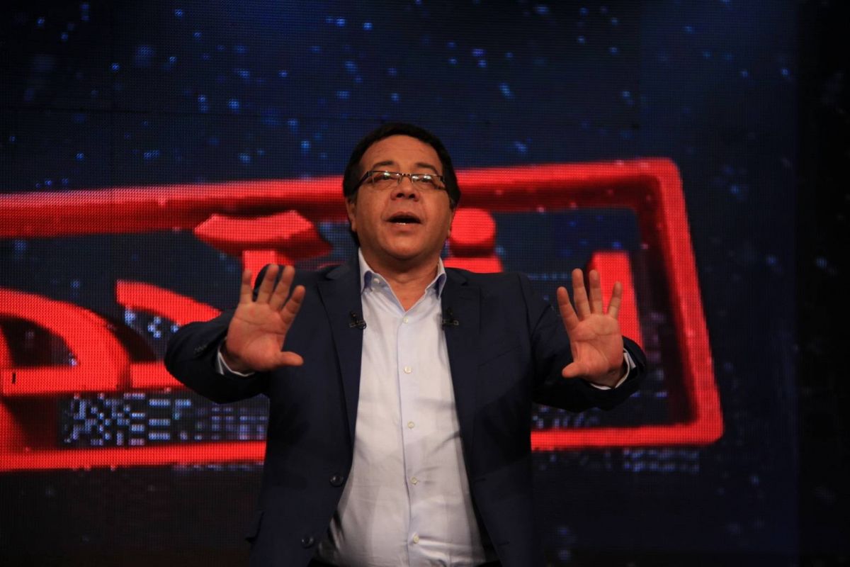 بالفيديو - أحمد آدم بأقوى سخرية على شيرين وحلا شيحة