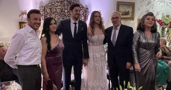 بالفيديو - صابر الرباعي يحتفل بخطوبة ابنه... ورسالة مؤثرة من والده الراحل