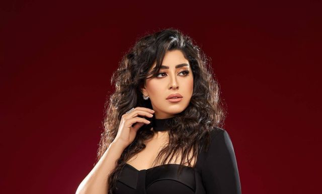 بالفيديو - آيتن عامر تروّج لأغنيتها الجديدة 