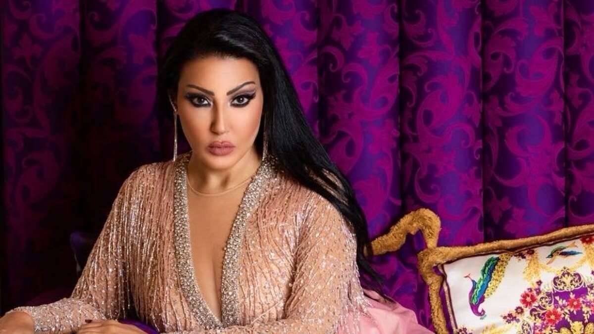 سمية الخشاب تسخر من متابع بسبب طلب غريب