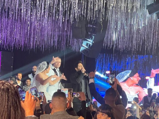 تامر حسني يحيي حفل زفاف حسن شاكوش