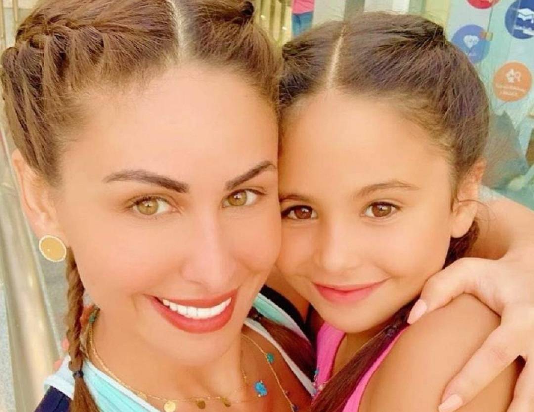 مي سليم تعلن موقفها من دخول ابنتها مجال الفن