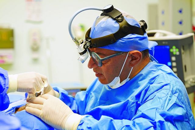 طبيب التجميل بشّار بزرة