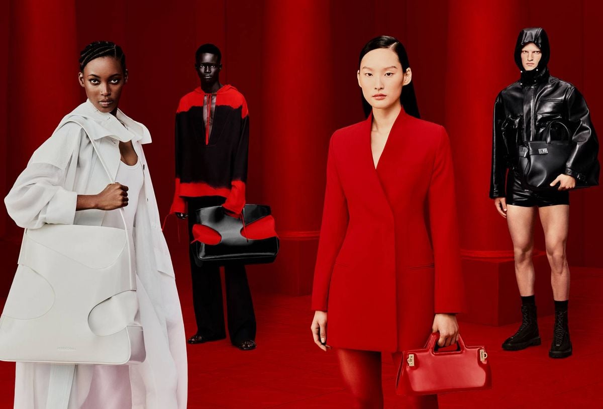 ماذا تقدّم مجموعة 