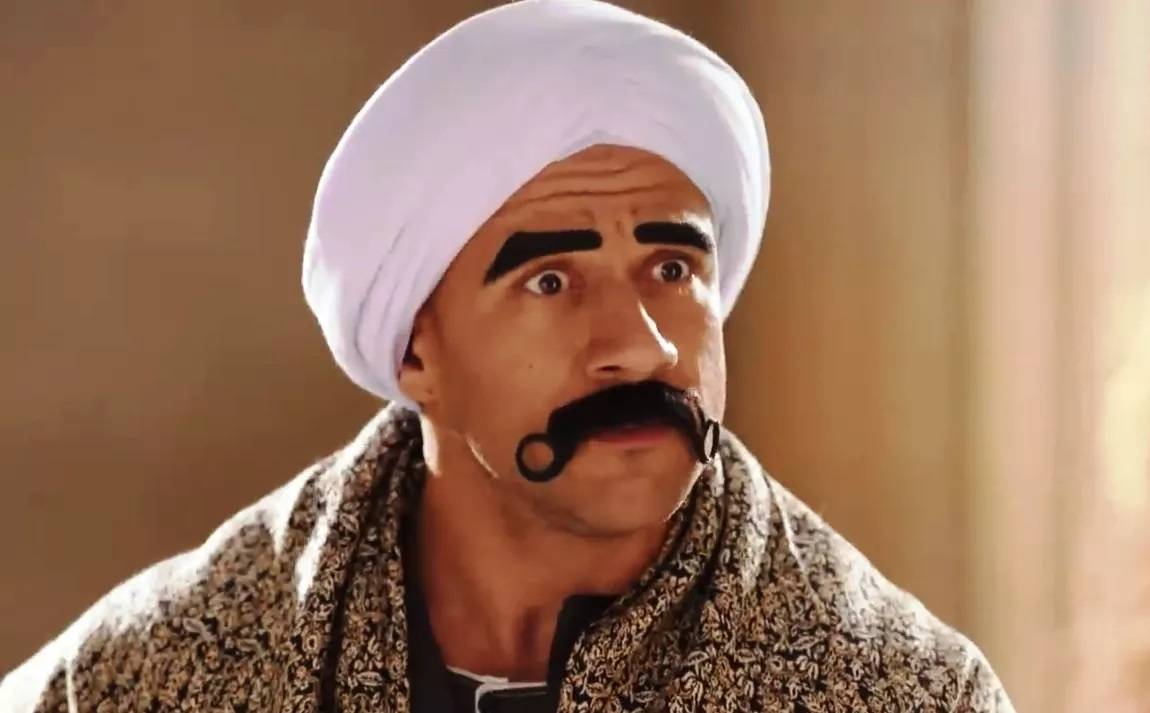 بالفيديو - أحمد مكي يكشف مفاجأة كبيرة في 