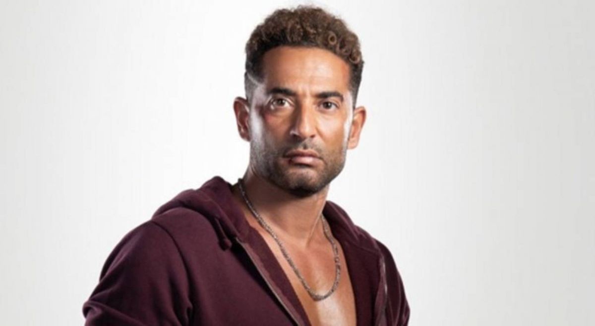 بالفيديو - رقصة طريفة من عمرو سعد مع أطفال 