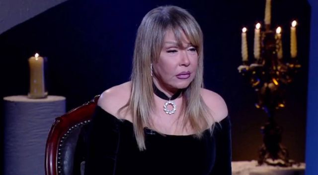 بالفيديو - لوسي تتحدث عن أزماتها في 