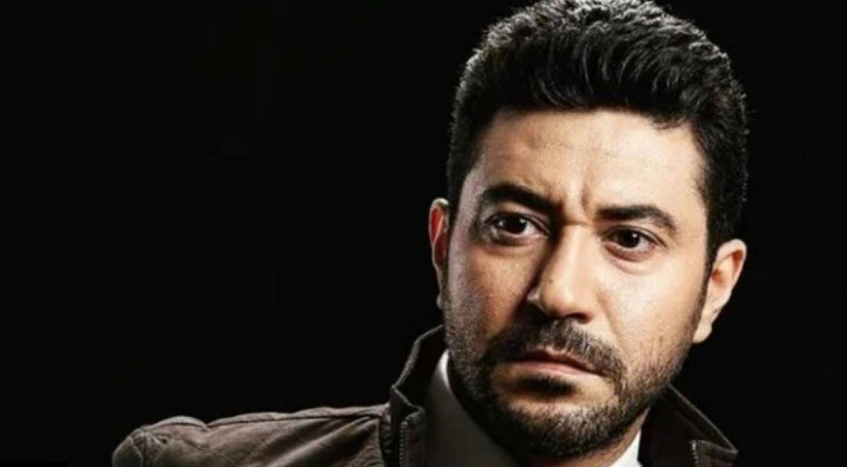 الموت يفجع محمد عز في أعز الناس