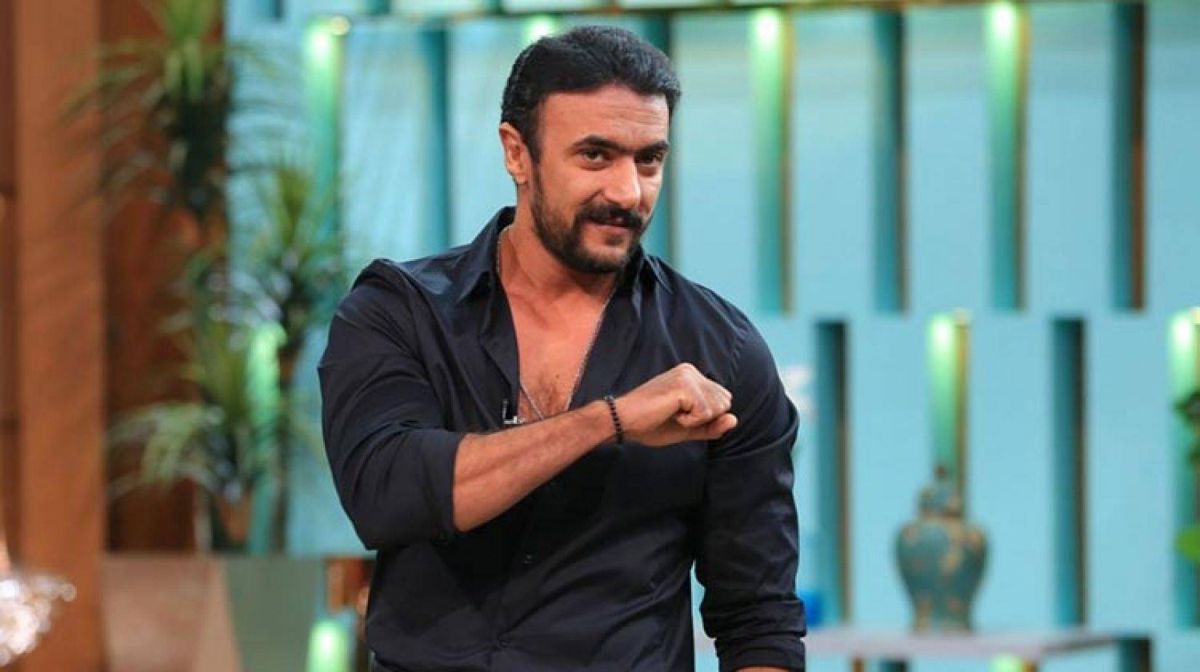 أحمد العوضي يوضح سبب تكرار تعاونه مع زوجته