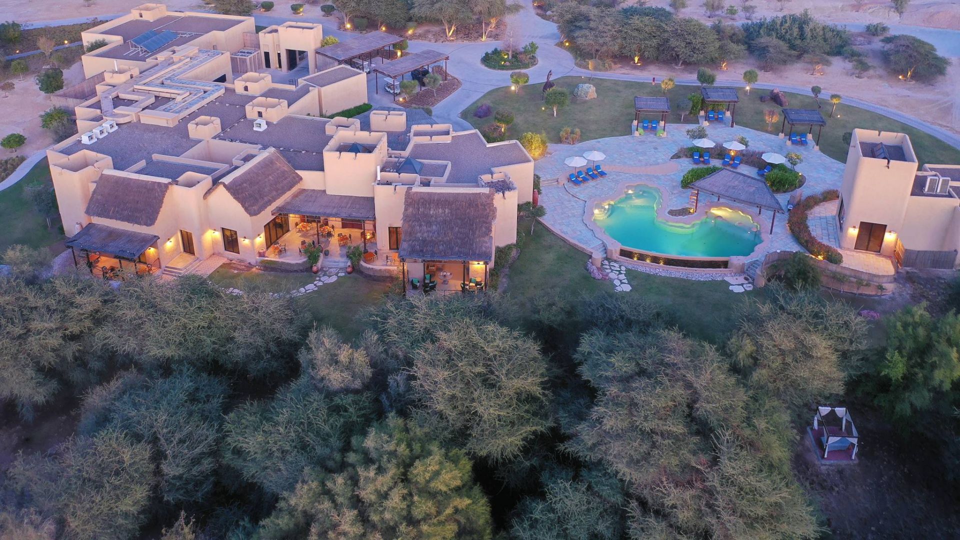 Anantara Sir Bani Yas Island Al Sahel Villa Resort Exterior