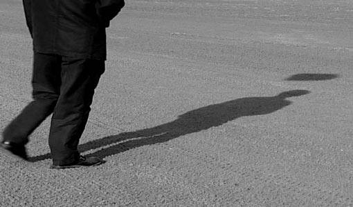 ممثل شهير يشكو تجاهل الوسط الفني له