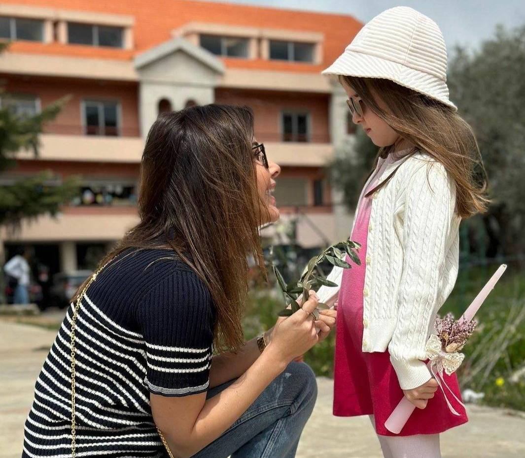 بالصور - فنانات لبنان تحتفلن بعيد الشعنينة مع أطفالهن بهذه الطريقة