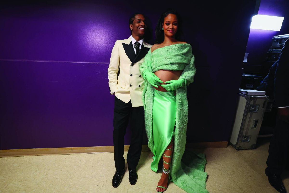 فساتين مبهرة ومجوهرات فخمة... أجمل إطلالات النجمات في حفل الأوسكار 