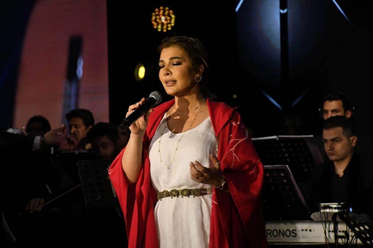 انتقادات جديدة لأصالة بعد حذفها صور حفلها في القاهرة