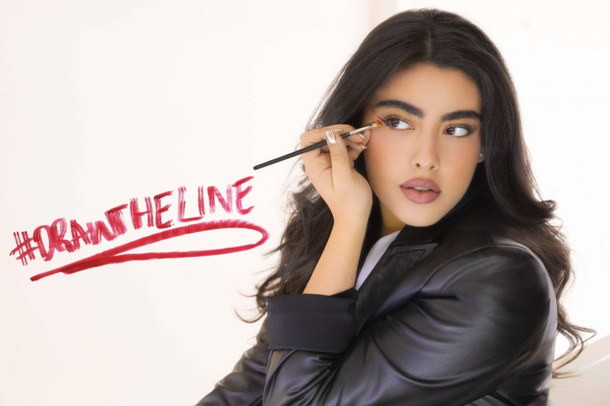 الفنانة إيمان منصور تتحدث عن التحرش والابتزاز الالكتروني