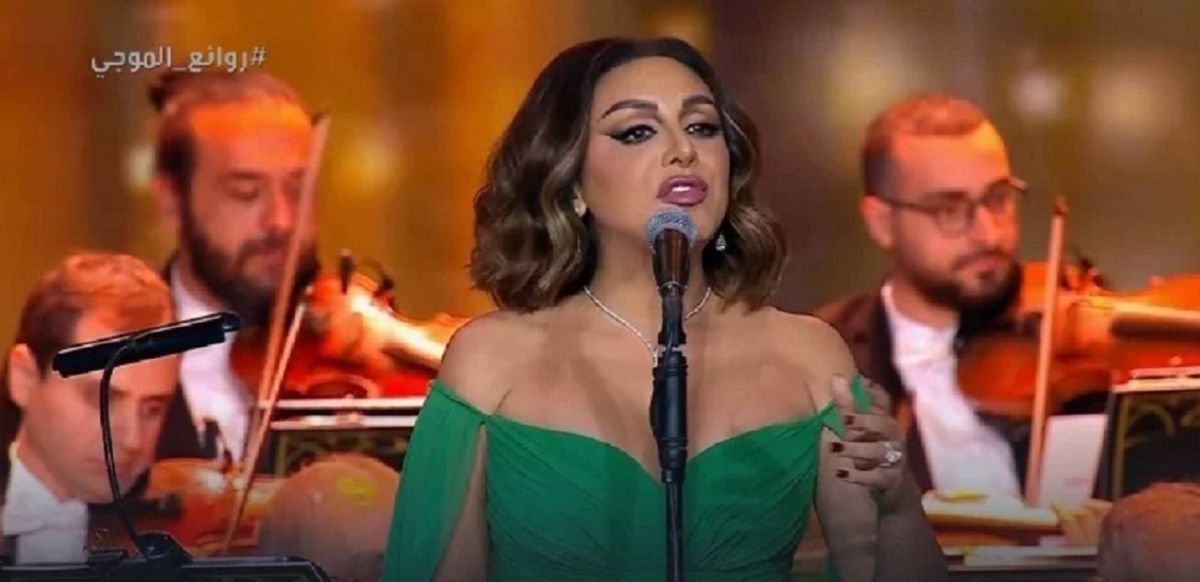 بالفيديو والصور - أنغام وشيرين عبد الوهاب تتألقان في حفل 