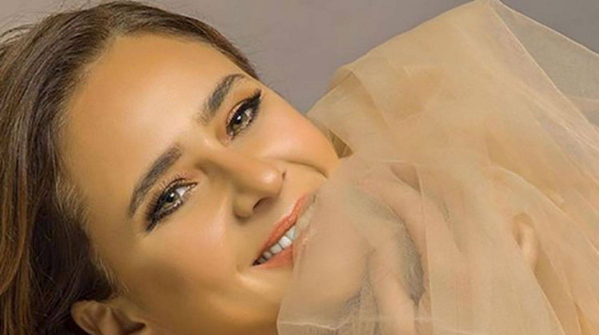 بالصور - نيللي كريم تبدأ عطلتها الصيفية في الغردقة