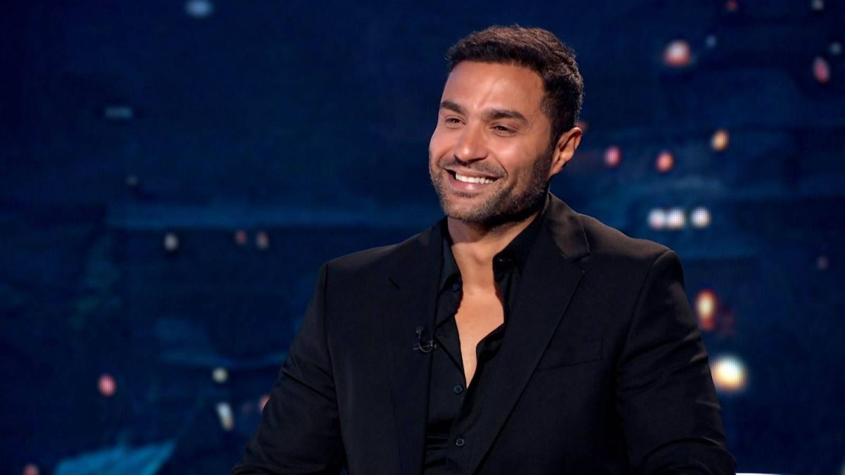 كريم فهمي يردّ على متابع هاجمه بسبب رأيه عن السوشيال ميديا