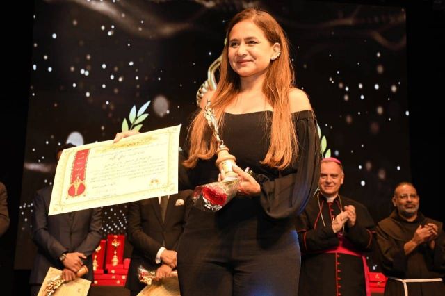 تكريم نيللي كريم