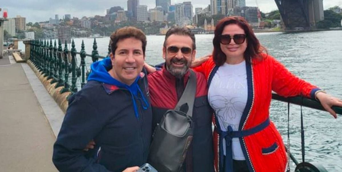 بالصور - الصدفة تجمع إلهام شاهين وكريم عبد العزيز وهاني رمزي في إجازة العيد بأستراليا