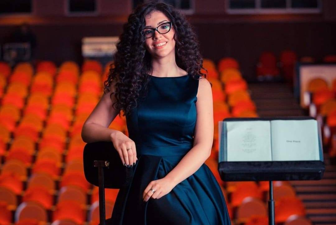 تالة طرقان تغنّي بمشاركة والدها مبدع أغاني 