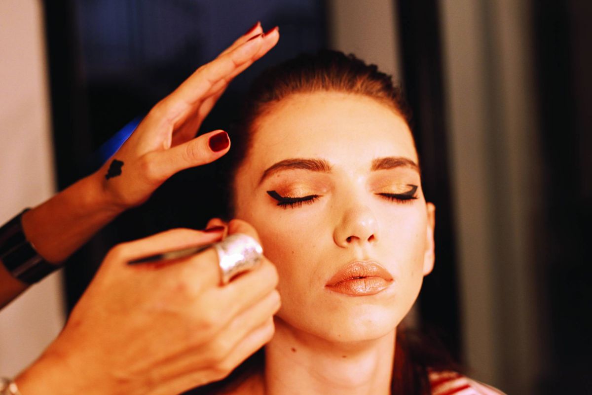 موضة جديدة على تيك توك... Coquette Makeup  المكياج المغناج