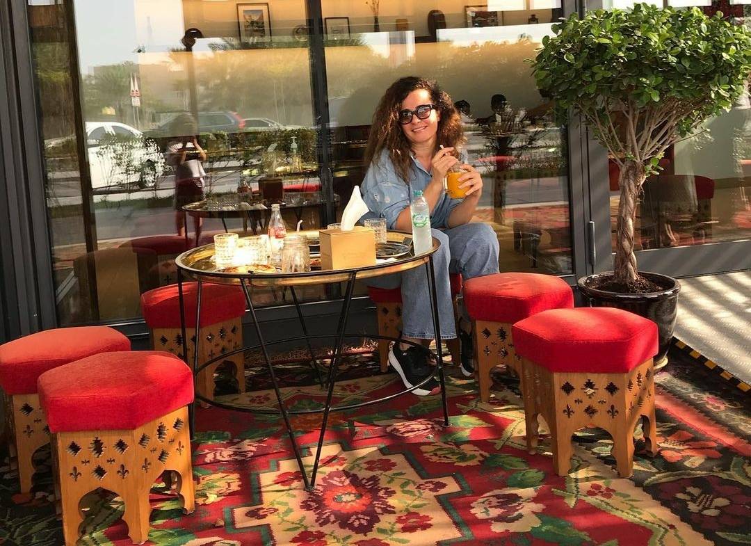 نجمة سورية تثير ضجة بهذا المقترح لدعم الفنانين السوريين العاطلين عن العمل