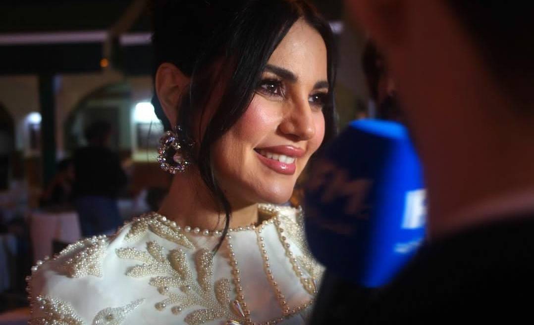 بالصور - درّة تضجّ أنوثة بإطلالة فخمة... ورانيا يوسف تختار فستاناً جريئاً