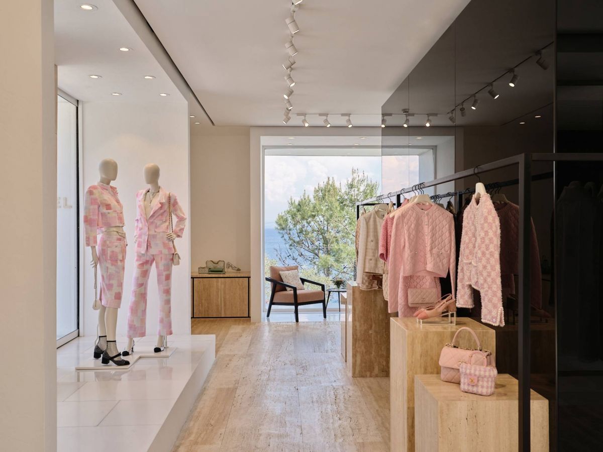 CHANEL تفتتح بوتيكها الموسمي في بودروم