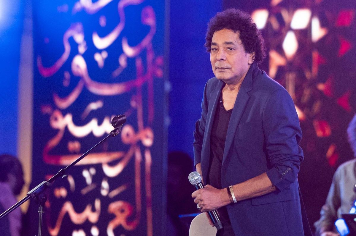 بالفيديو - محمد منير يحيي حفلاً بالعريش احتفالاً بأعياد تحرير سيناء