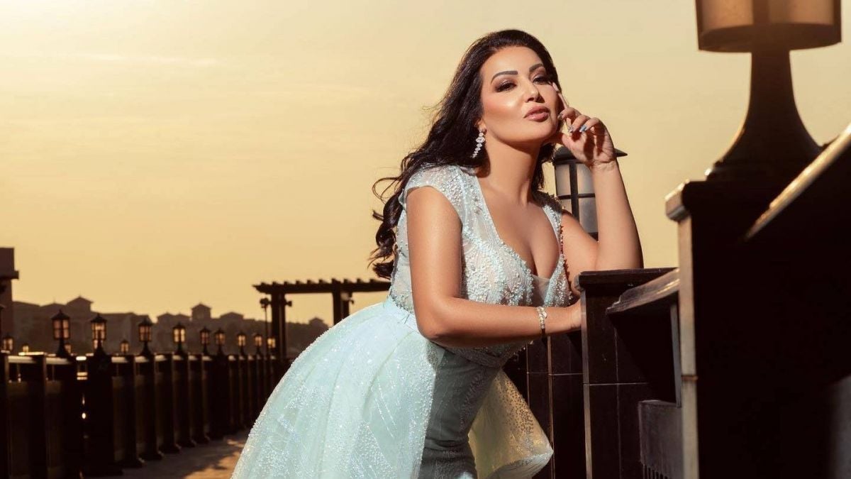 بالصور - سمية الخشاب تفتتح مركزاً تعليمياً على 