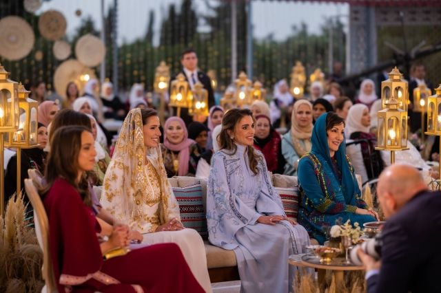 الملكة رانيا العبدالله تقيم حفل عشاء بمناسبة قرب زفاف الأمير الحسين