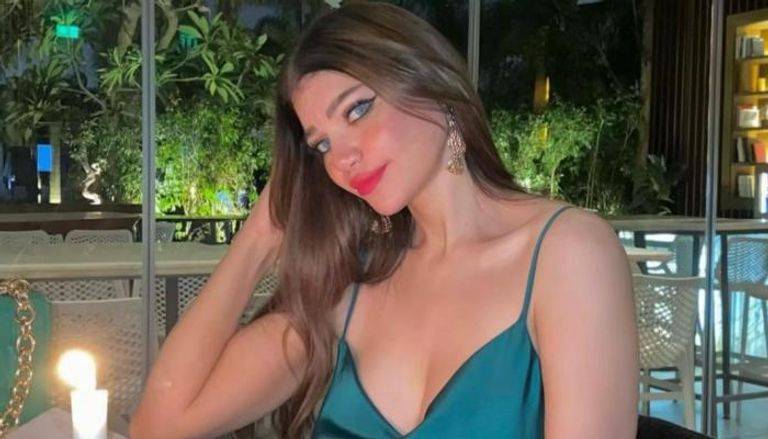 انتقادات وهجوم ساخر من تصريحات ياسمين الخطيب حول إمكانية زواجها من عشرة رجال