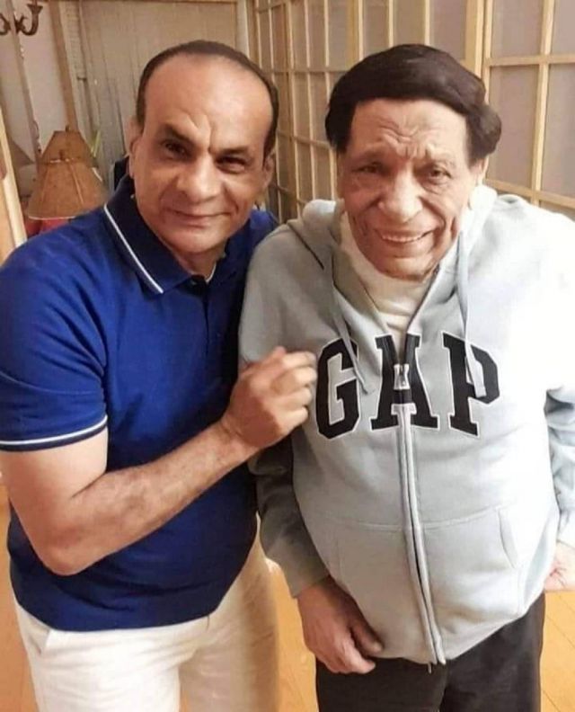 عادل إمام مع مدير أعماله 