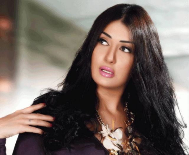 غادة عبد الرازق تتحدث عن الخيانة وتأثيرها على حياتها الشخصية