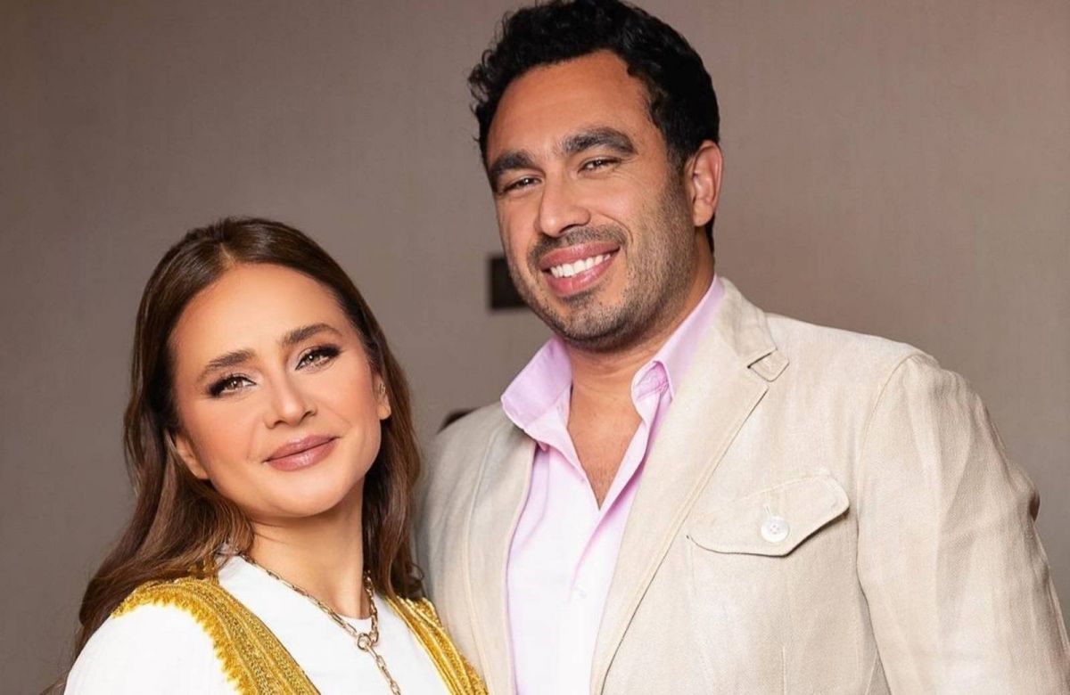 بالفيديو - هشام عاشور يردّ على منتقدي عمله مع زوجته نيللي كريم