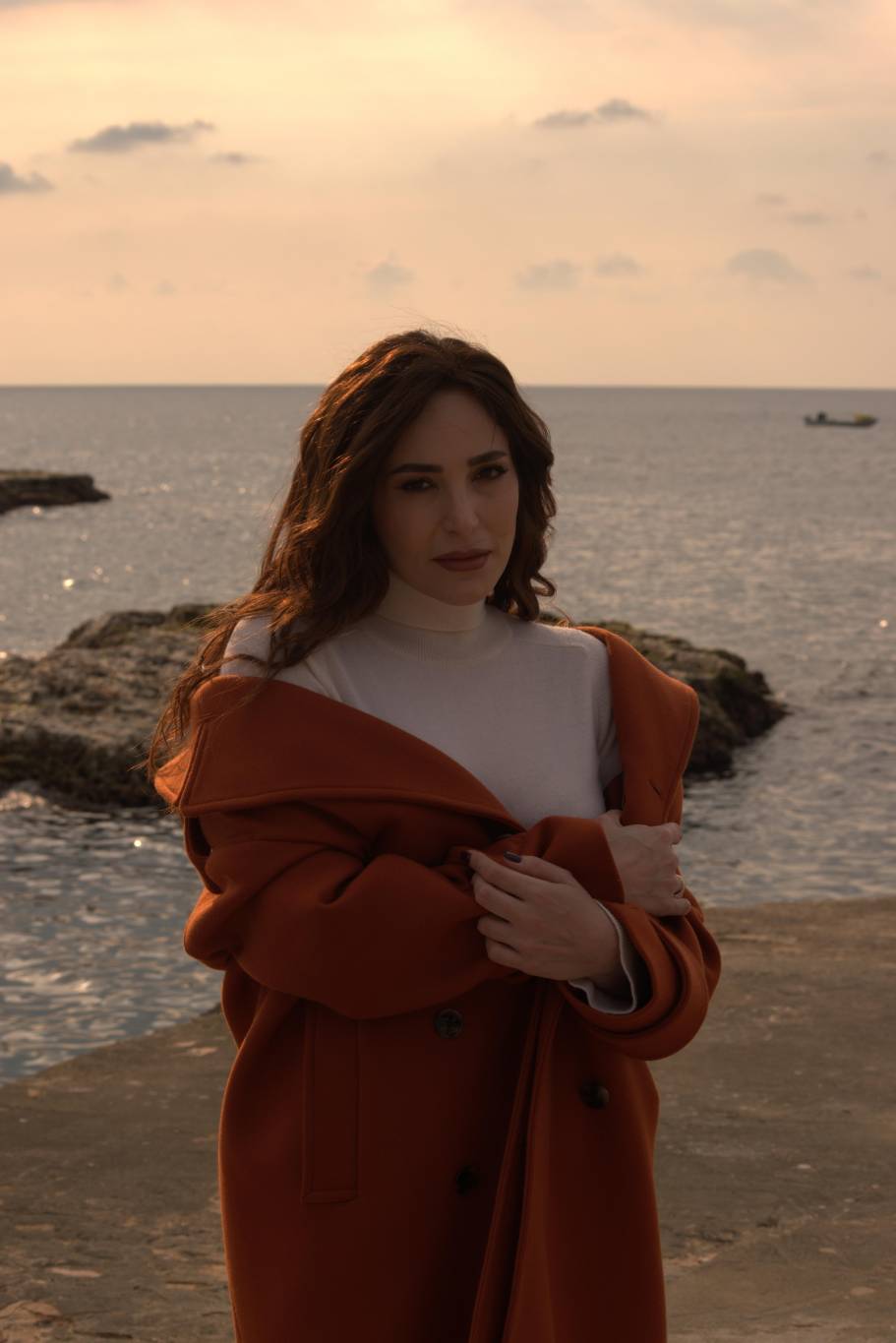 عبير نعمة تُصدر أغنيتها المنفردة الجديدة 