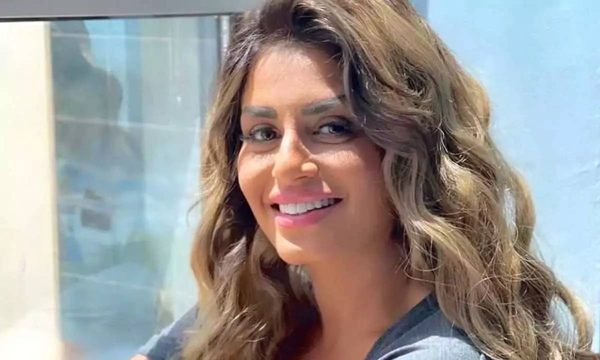 بالفيديو - منة فضالي: 