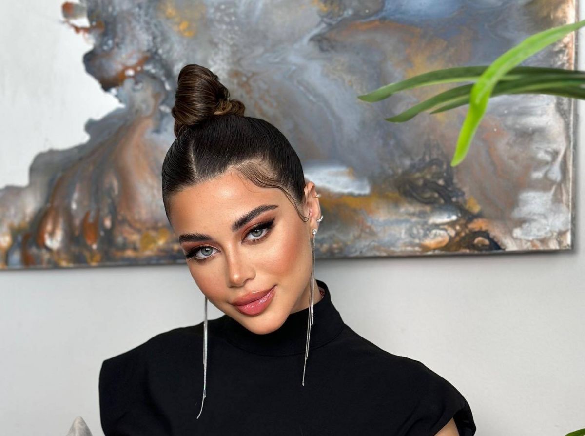 صور تدلّ على علاقة تامر حسني بهذه الفنانة... هل كانت سبب طلاقه من بسمة بوسيل؟