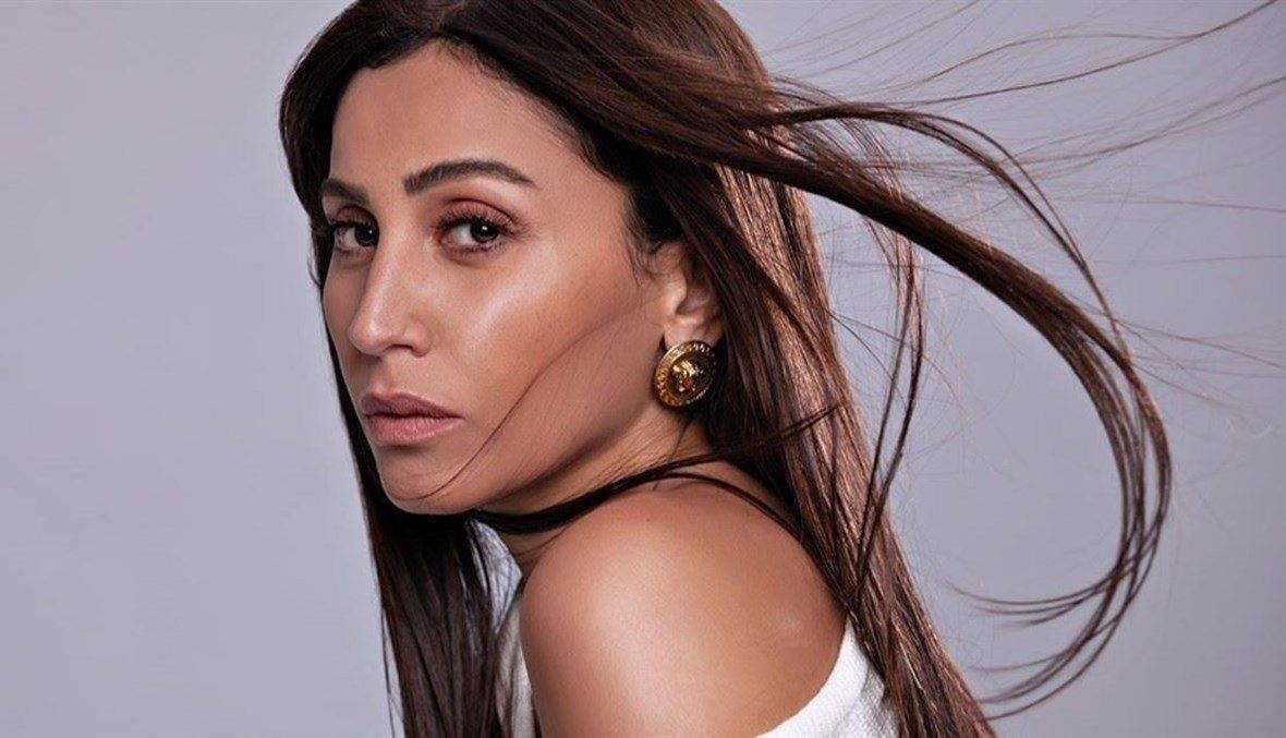 بالفيديو - دينا الشربيني تردّ على أنباء نيتها الاعتزال