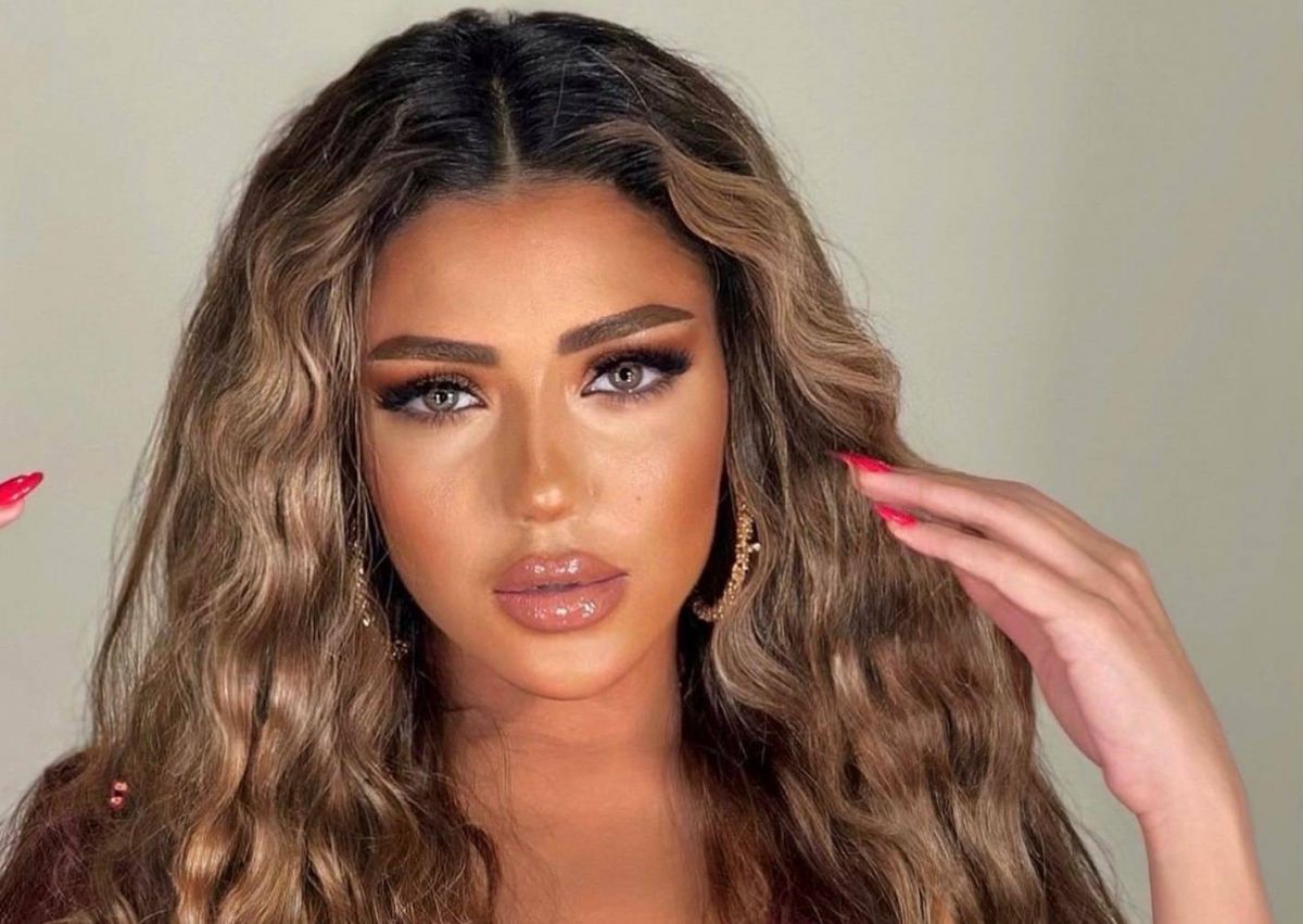 سارة سلامة تخطف الأنظار بالحجاب وتتحدث عن حلمها الذي تحقق