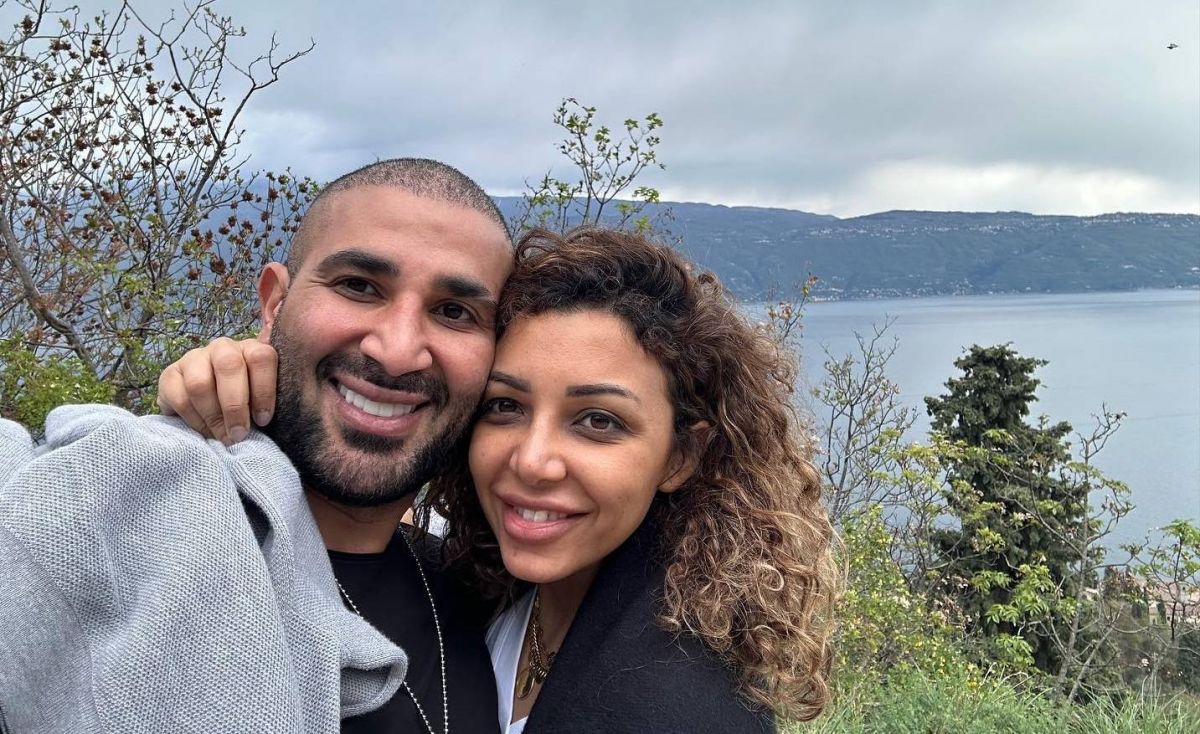 أحمد سعد يردّ بصور خاصة على أخبار انفصاله عن زوجته