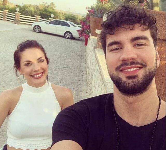 النجمة التركية إيدا إيجي تؤجل موعد زفافها لسبب غريب!!